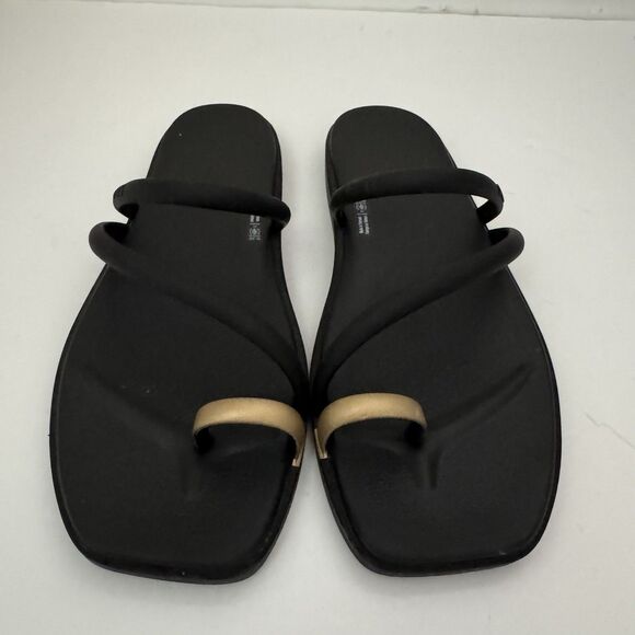 Crocs Miami Metallic Toe Loop Sandal Black Gold Flat Sandal Womens Size 8 210042 - Picture 1 of 7